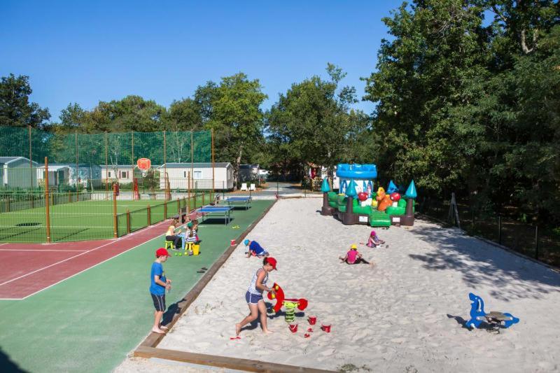 Camping Officiel Siblu Domaine De Soulac エクステリア 写真