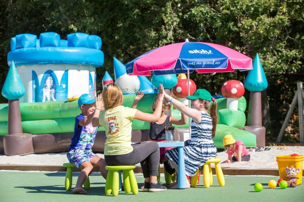 Camping Officiel Siblu Domaine De Soulac エクステリア 写真